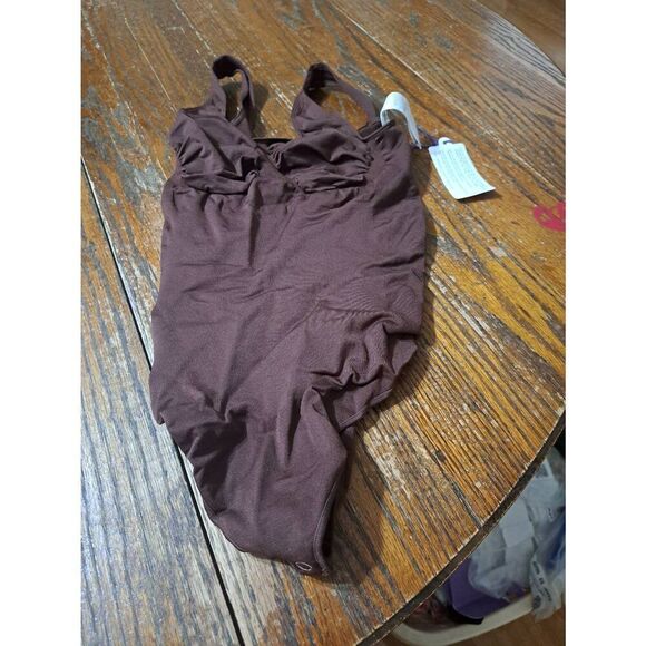 New M/L Fabletics Bossed Brown Nearly Naked Shaping Thong Bodysuit Shapewear - Picture 7 of 9